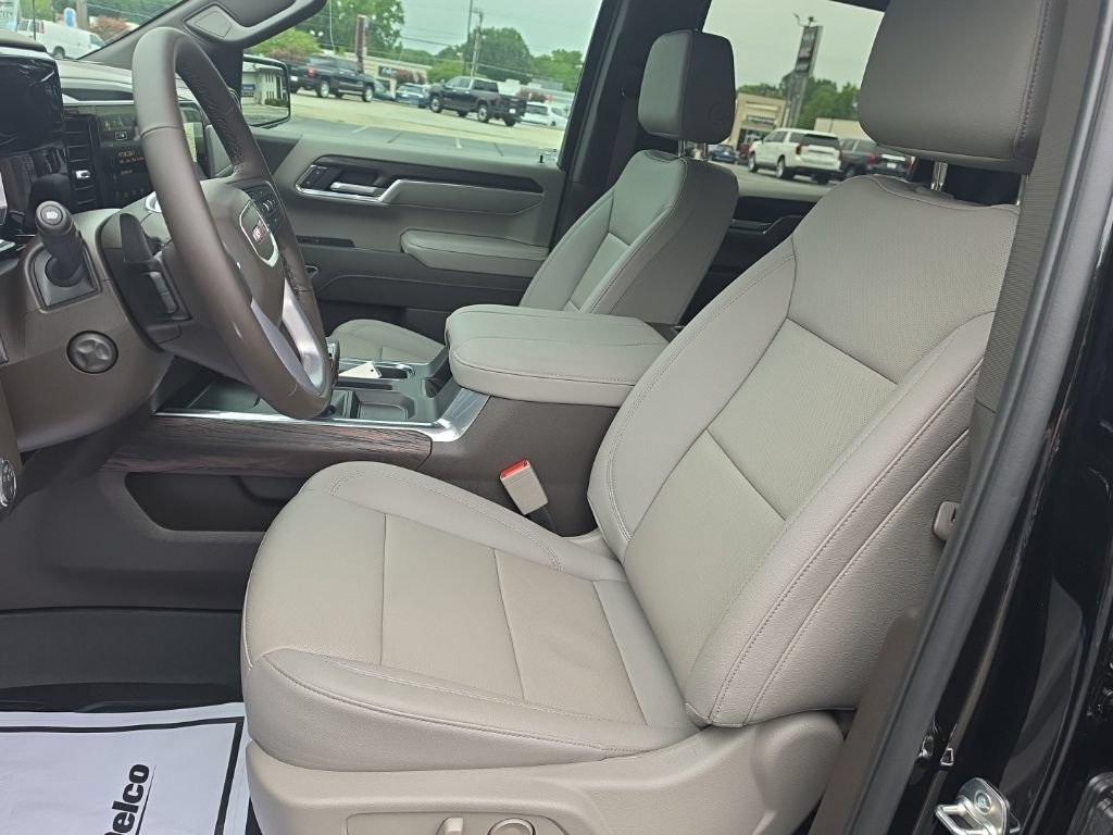 2026 GMC Sierra 1500 SLT - Photo 13