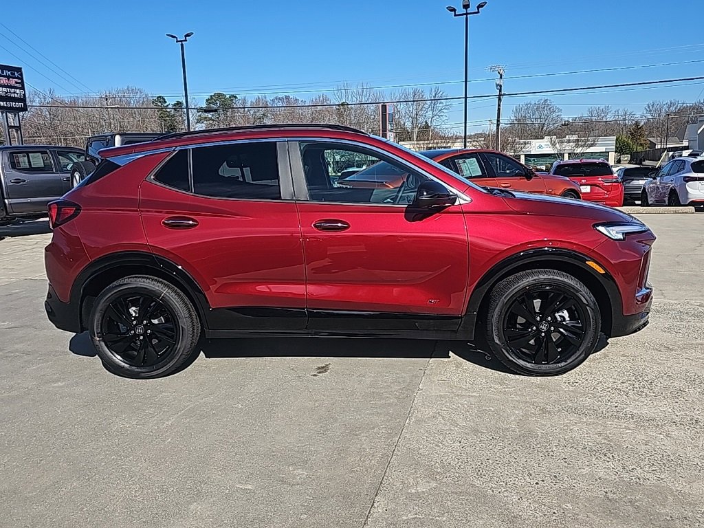 2025 Buick Encore GX Sport Touring photo 2