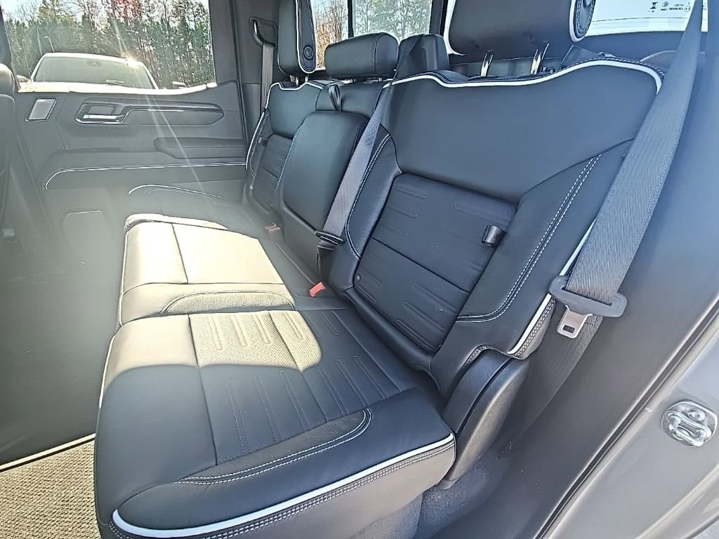 2026 GMC Sierra 1500 AT4X - Photo 12