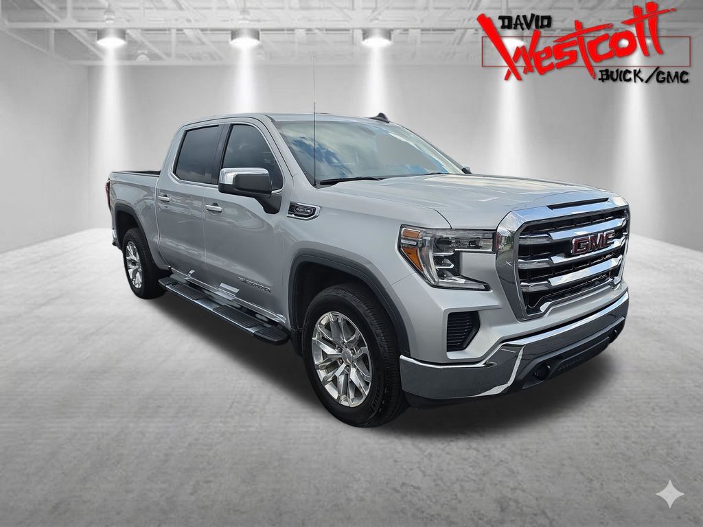 2019 GMC Sierra 4WD Crew Cab Short Box SLE's photo