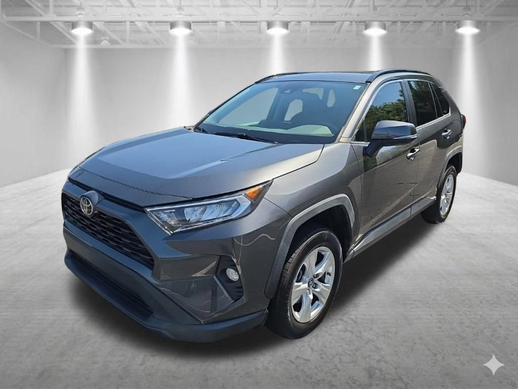 2019 Toyota RAV4 XLE - Photo 7