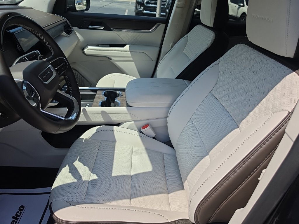 2024 GMC Acadia Denali - Photo 22