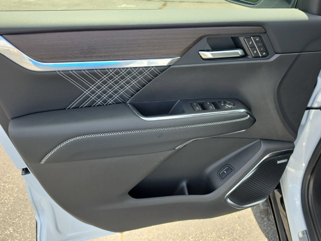 2027 GMC Acadia Denali - Photo 14