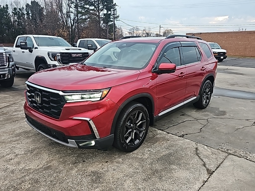 Used 2025 Honda Pilot Elite SUV
