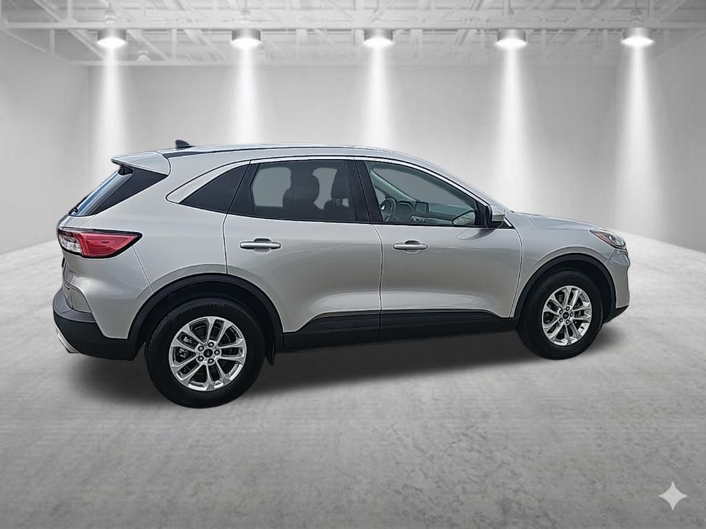 Used 2020 Ford Escape SE with VIN 1FMCU9G65LUB22099 for sale in Burlington, NC