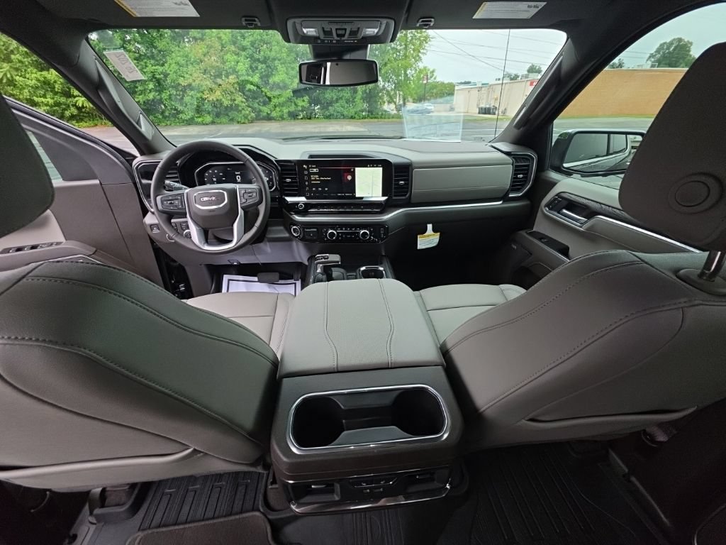 2026 GMC Sierra 1500 SLT - Photo 15