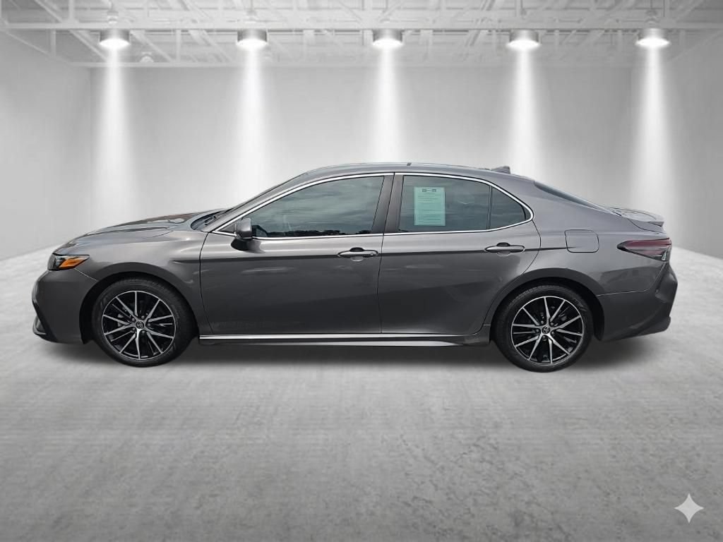 2021 Toyota Camry SE - Photo 7