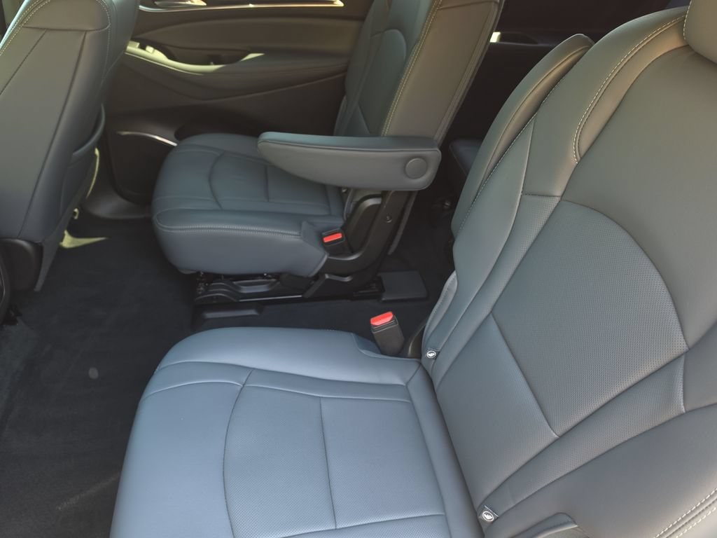 2023 Buick Enclave Essence - Photo 15