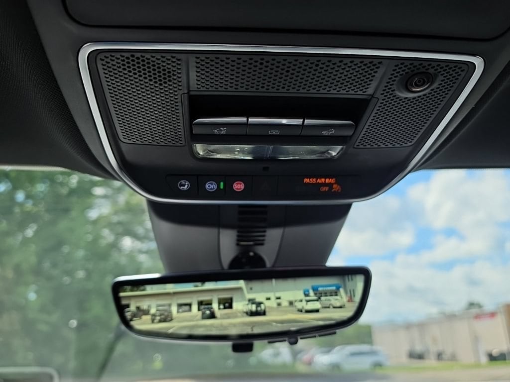2027 GMC Acadia Denali - Photo 27