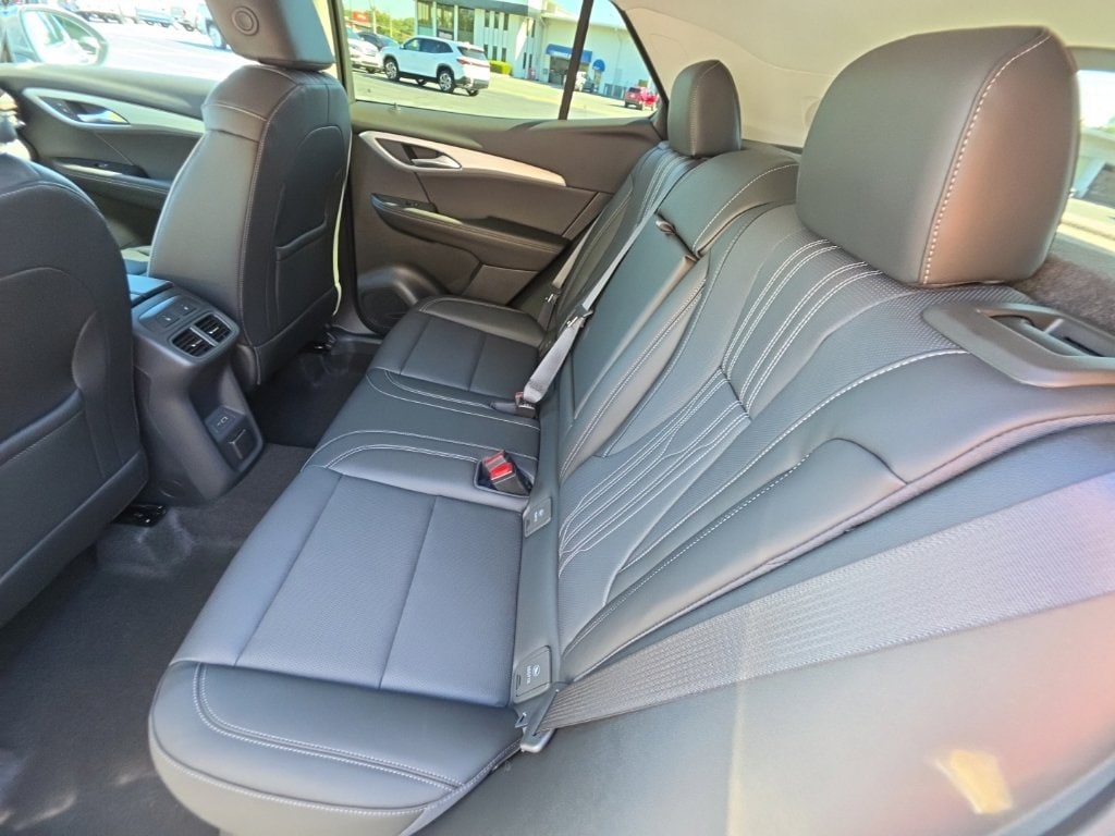 2026 Buick Envision Avenir - Photo 16
