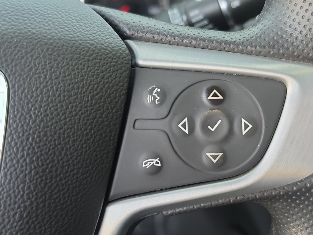 2023 GMC Acadia SLE - Photo 25