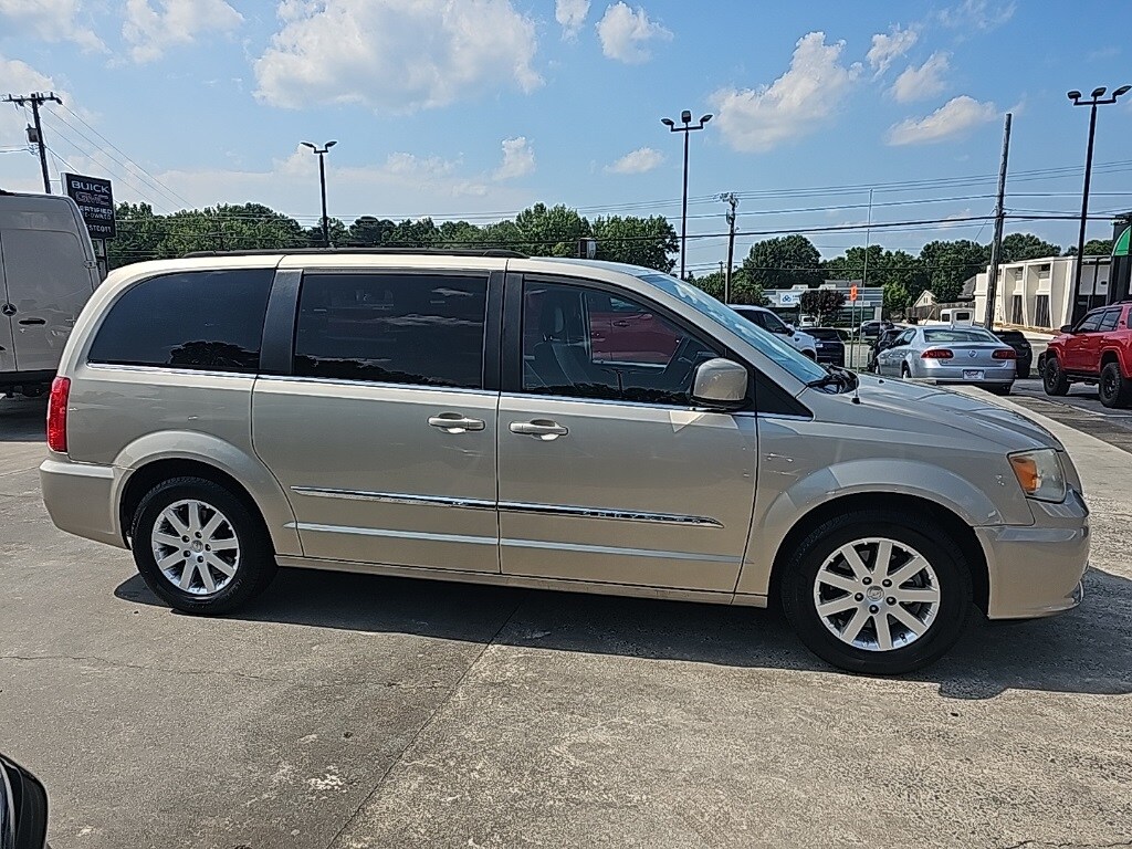 Used 2014 Chrysler Town & Country Touring with VIN 2C4RC1BG6ER255408 for sale in Burlington, NC
