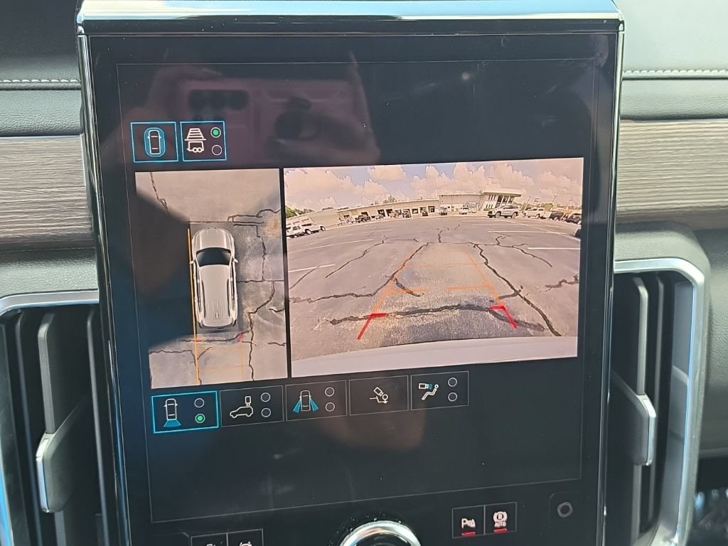 2027 GMC Acadia Denali - Photo 29