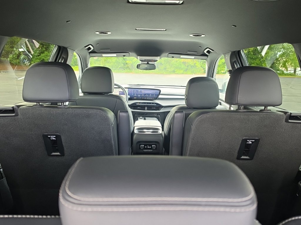 2025 Buick Enclave Preferred - Photo 13