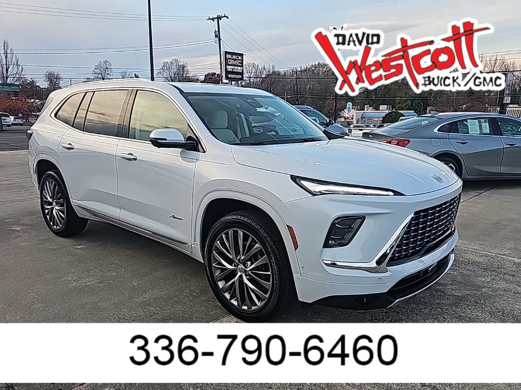 2026 Buick Enclave Avenir's photo