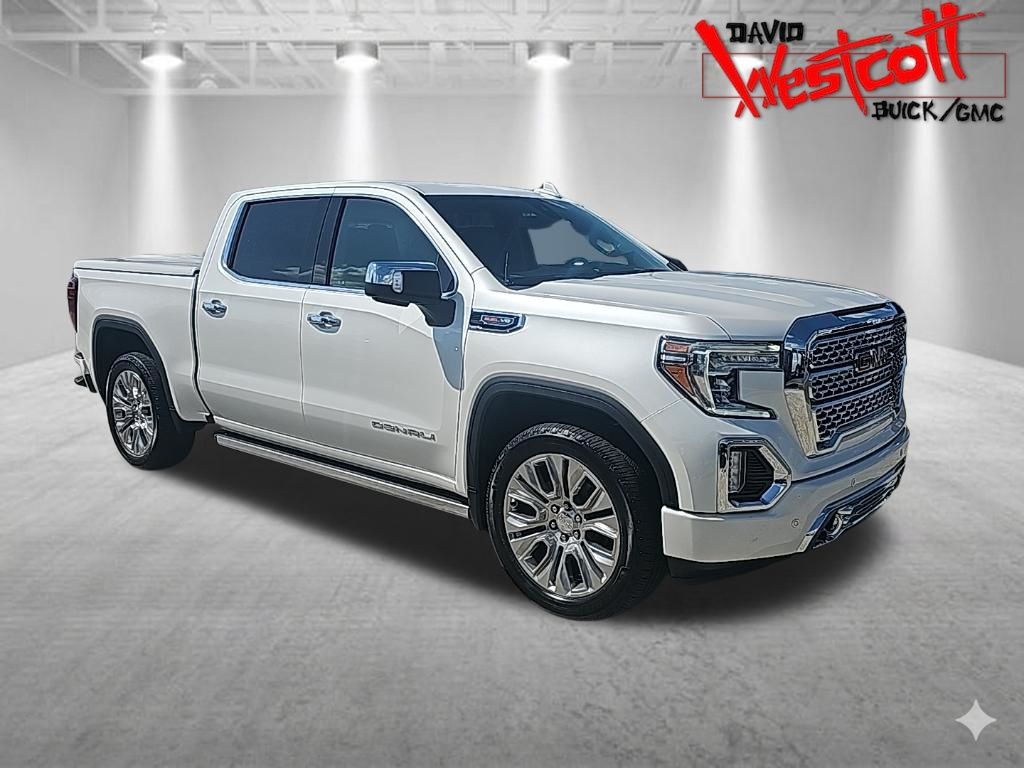 2022 GMC Sierra 4WD Crew Cab Short Box Denali's photo