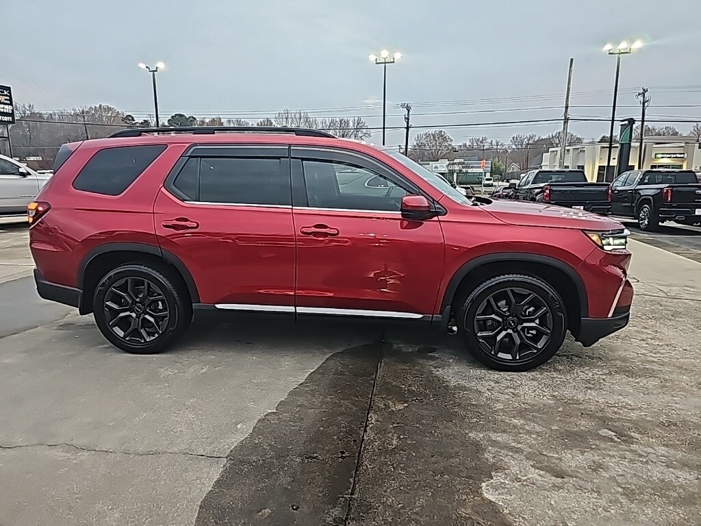 2025 Honda Pilot Elite photo 2