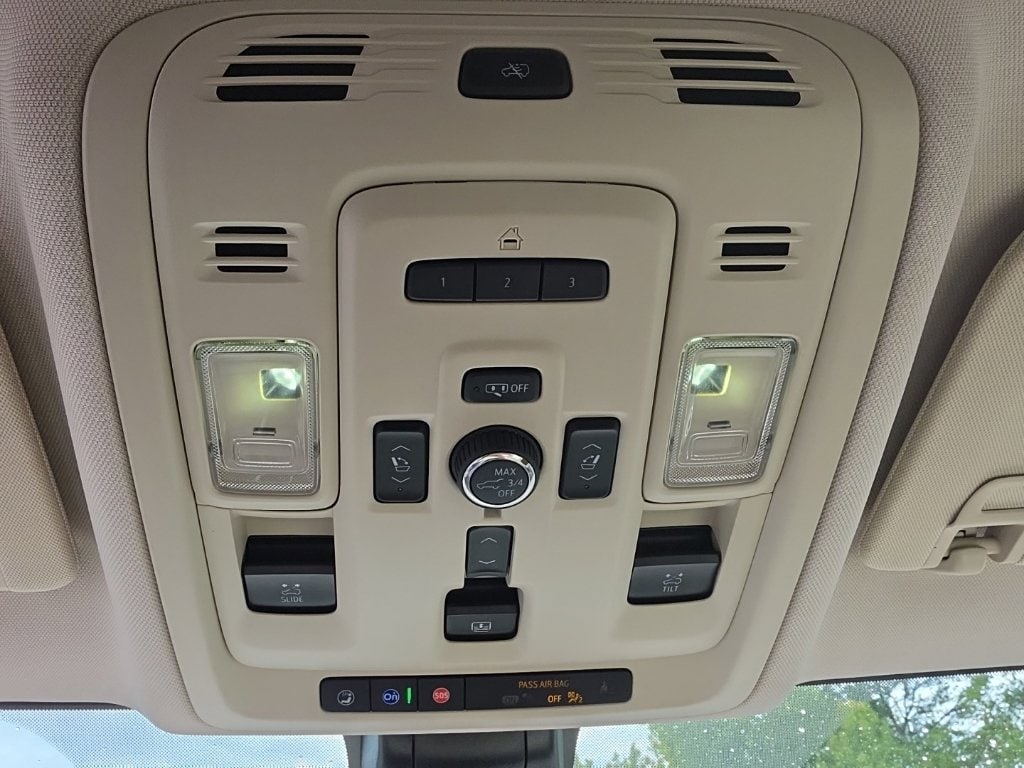 2021 GMC Yukon Denali - Photo 37
