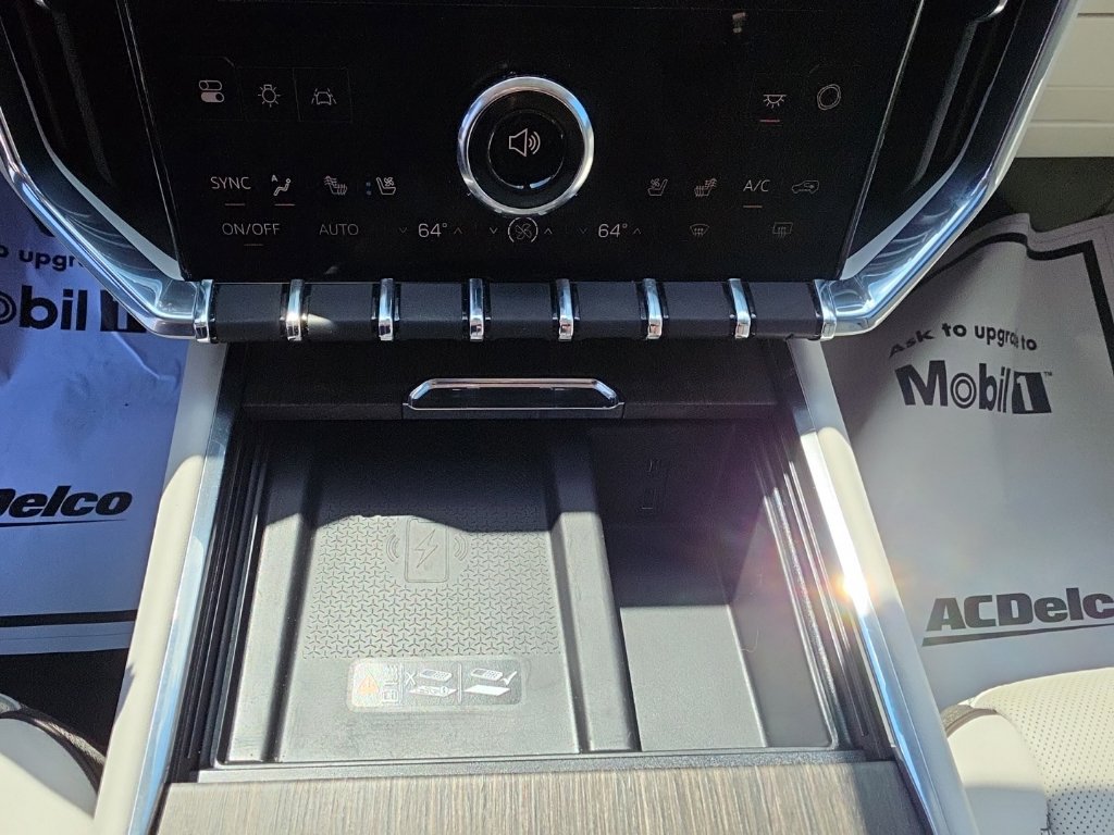 2024 GMC Acadia Denali - Photo 36
