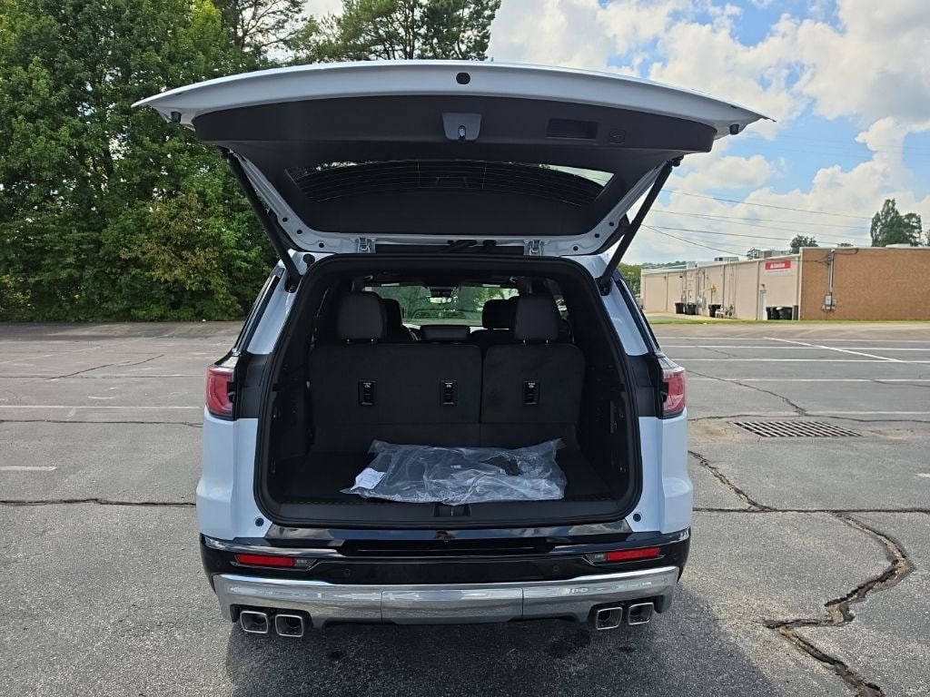 2027 GMC Acadia Denali - Photo 10