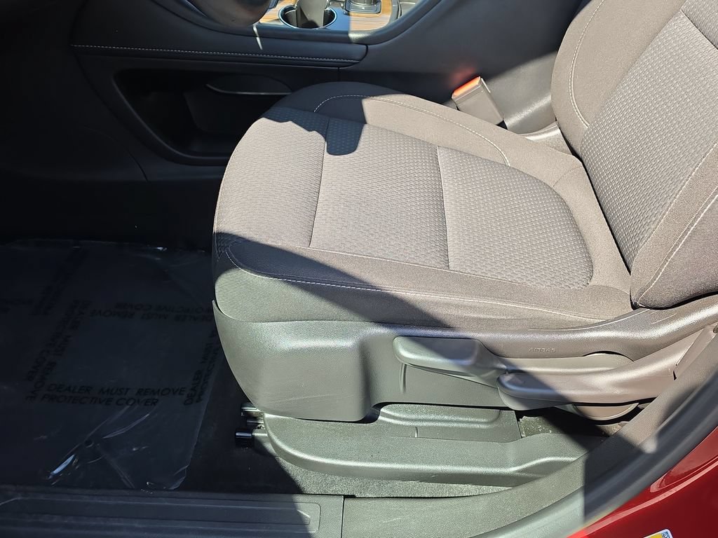 2023 GMC Acadia SLE - Photo 10