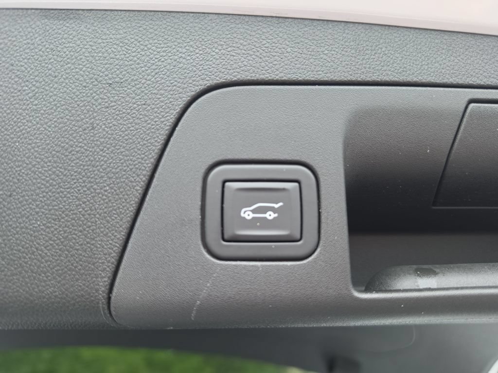 2023 Buick Envision Essence - Photo 33