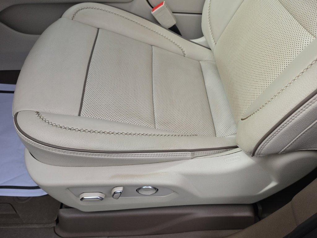 2021 GMC Yukon Denali - Photo 19