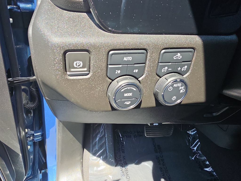 2024 Chevrolet Silverado 1500 LT - Photo 25