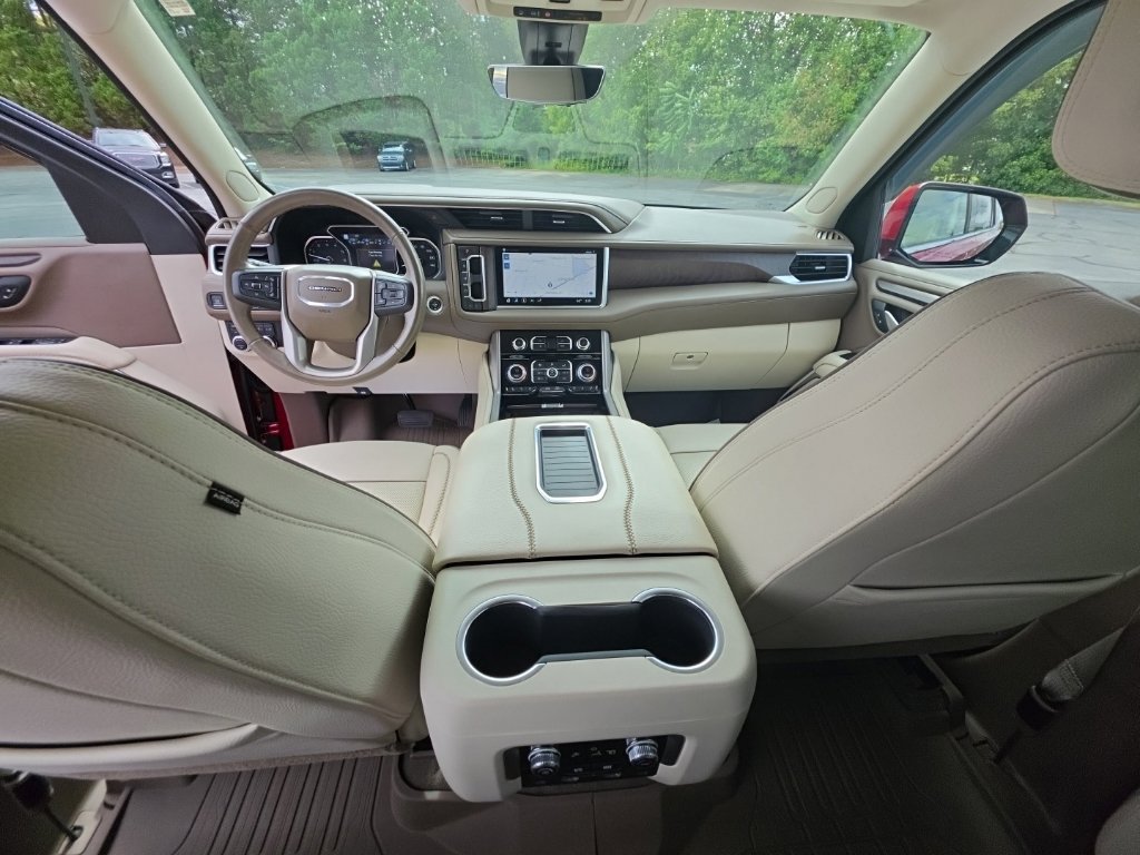 2021 GMC Yukon Denali - Photo 23