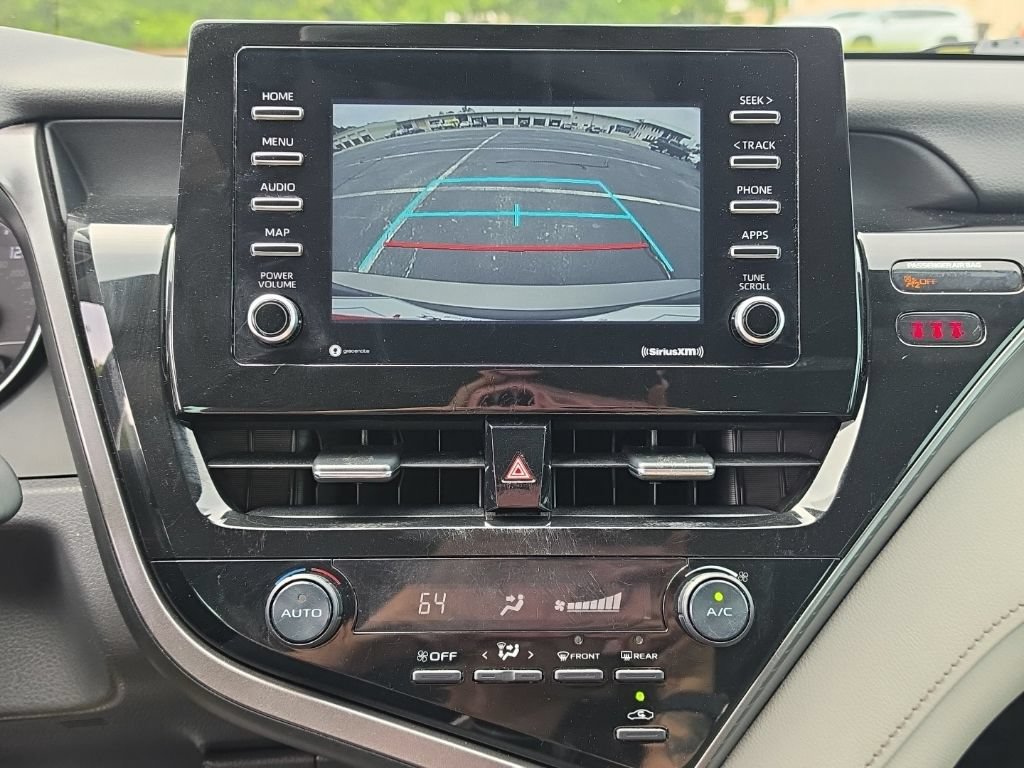 2021 Toyota Camry SE - Photo 21