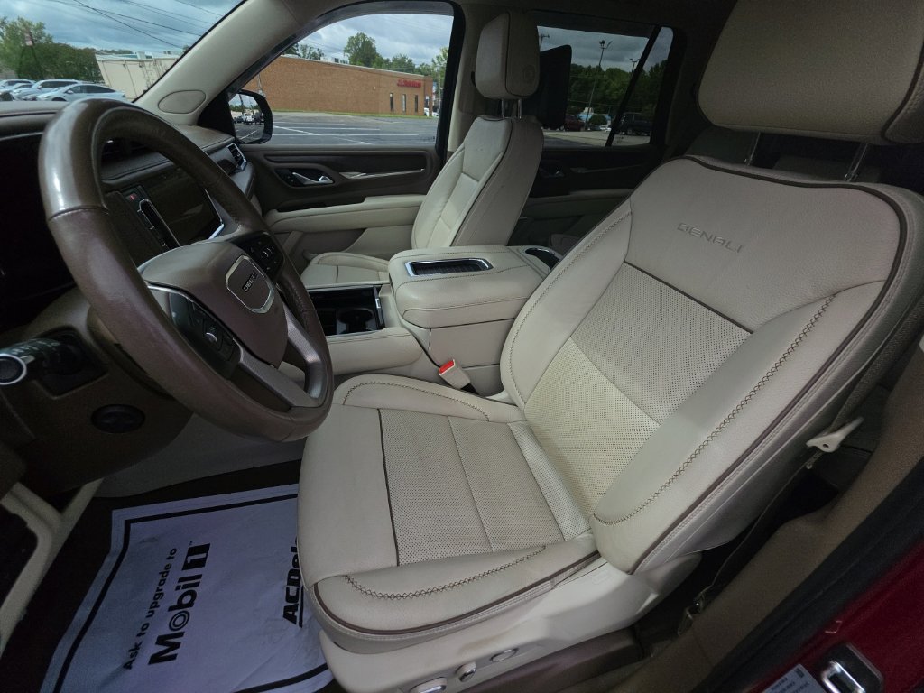 2021 GMC Yukon Denali - Photo 20