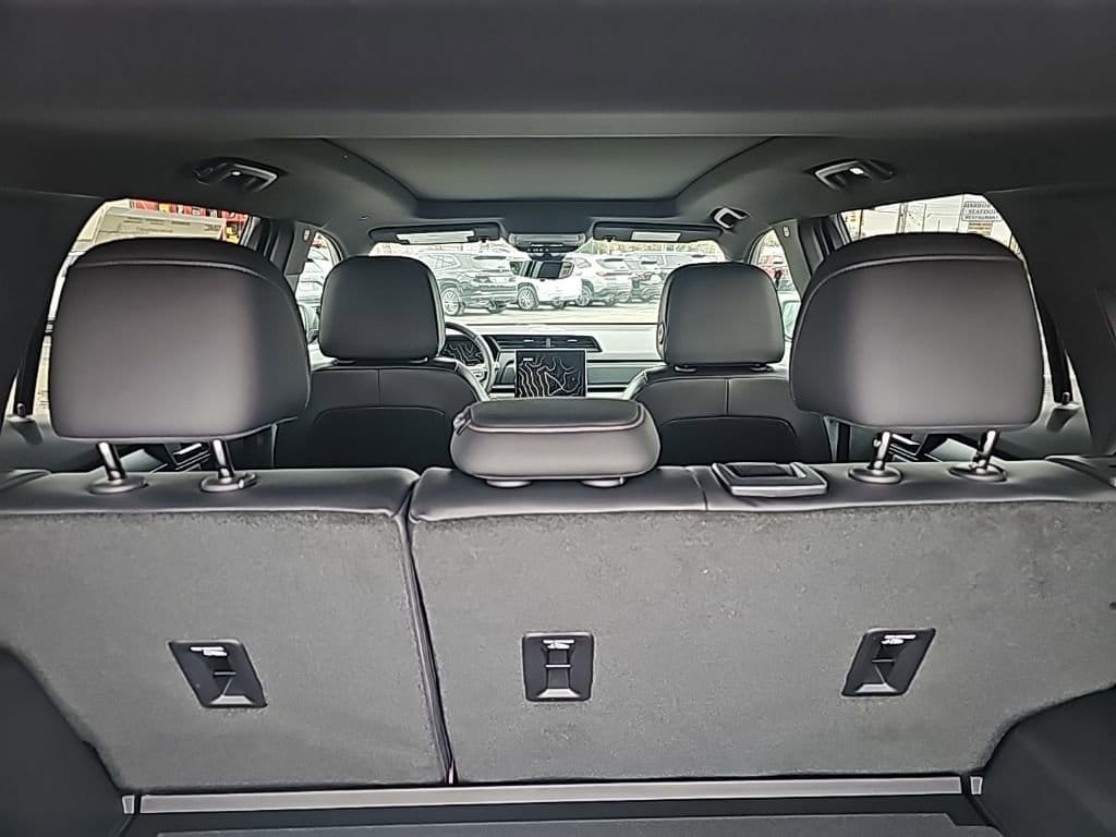 2026 GMC Terrain AT4 - Photo 7
