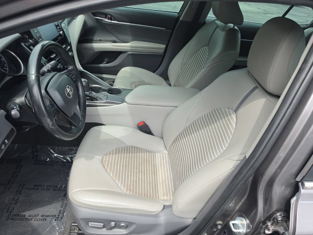 2021 Toyota Camry SE - Photo 12