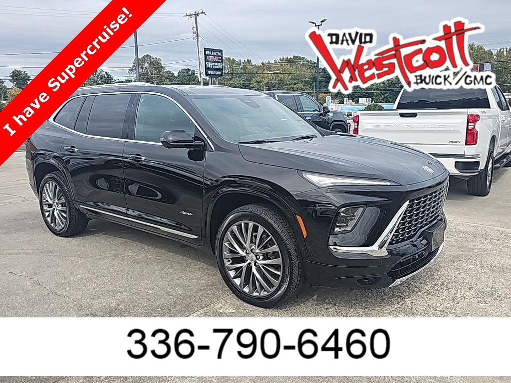 2025 Buick Enclave Avenir's photo