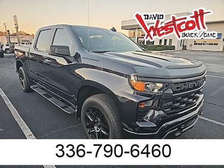 2022 Chevrolet Silverado 1500 Custom Truck