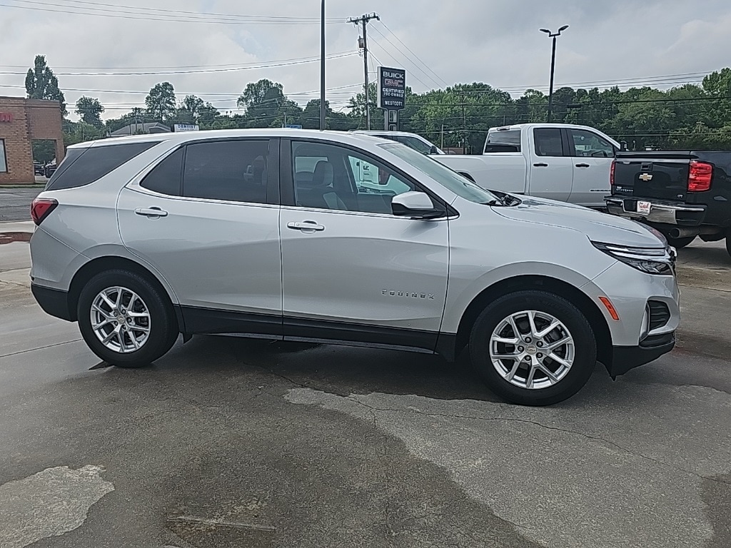 Used 2022 Chevrolet Equinox LT with VIN 3GNAXKEV4NL135516 for sale in Burlington, NC