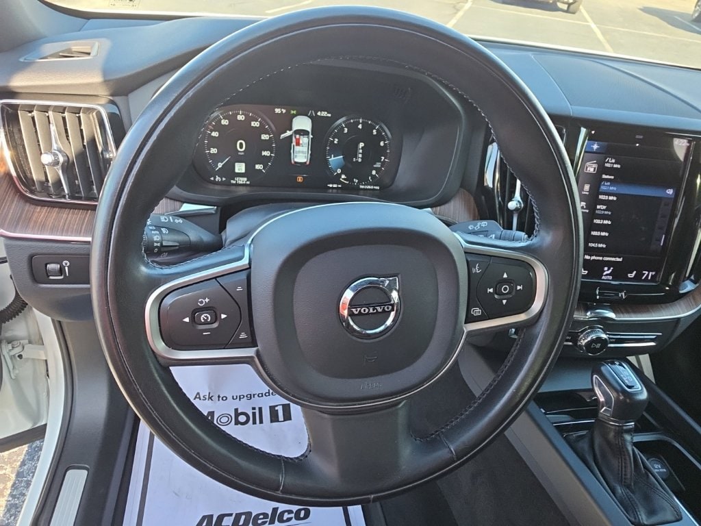 2021 Volvo XC60 Momentum - Photo 17