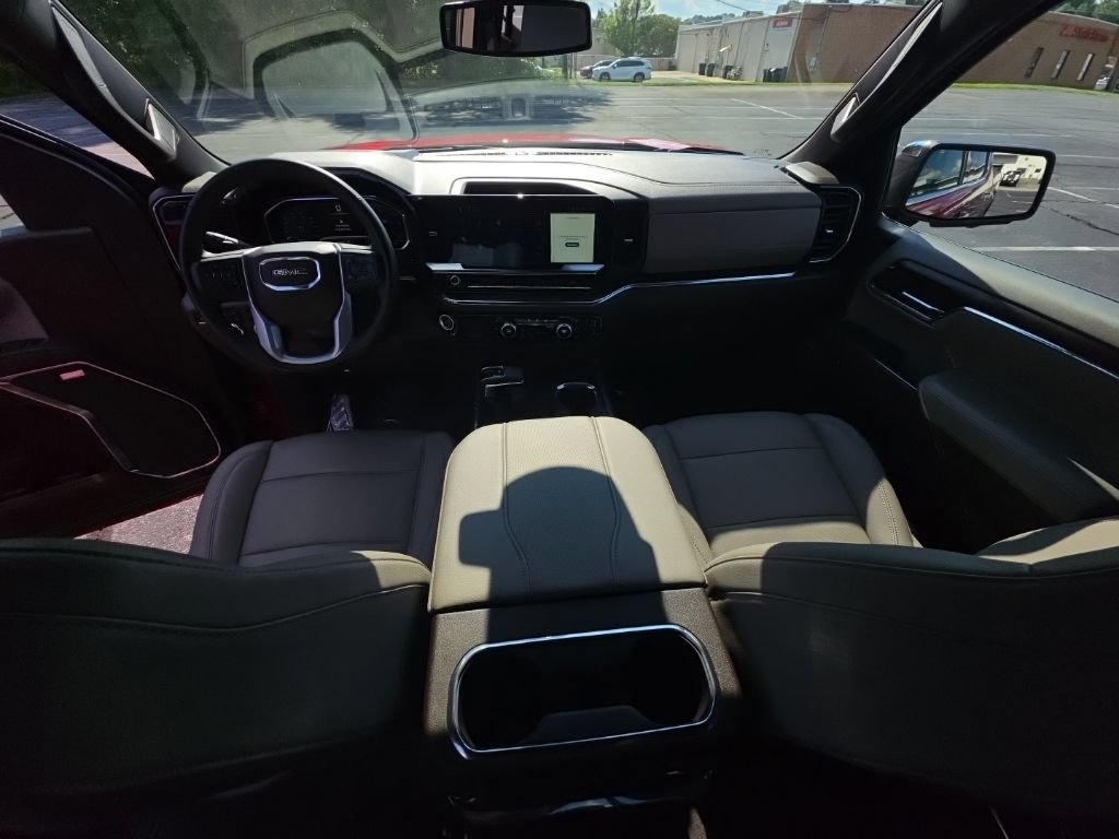 2023 GMC Sierra 1500 SLT - Photo 17