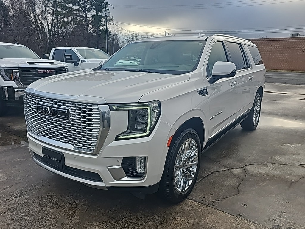 Used 2021 GMC Yukon XL Denali SUV