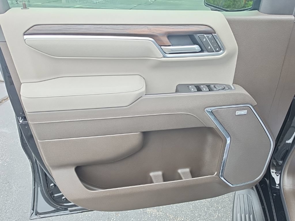 2026 GMC Sierra 1500 SLT - Photo 11