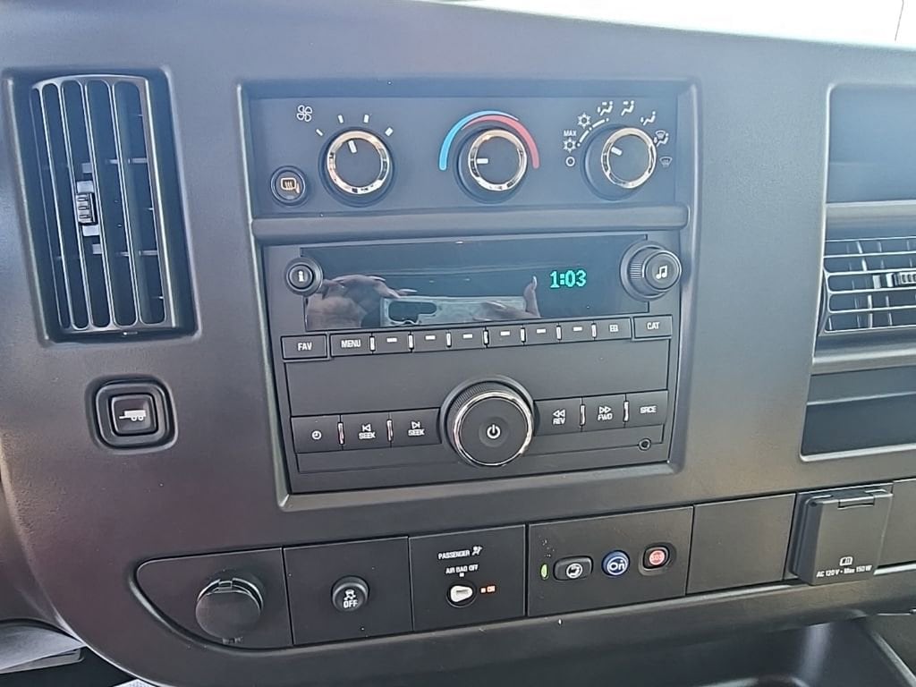 2025 GMC Savana Cargo Work Van - Photo 15