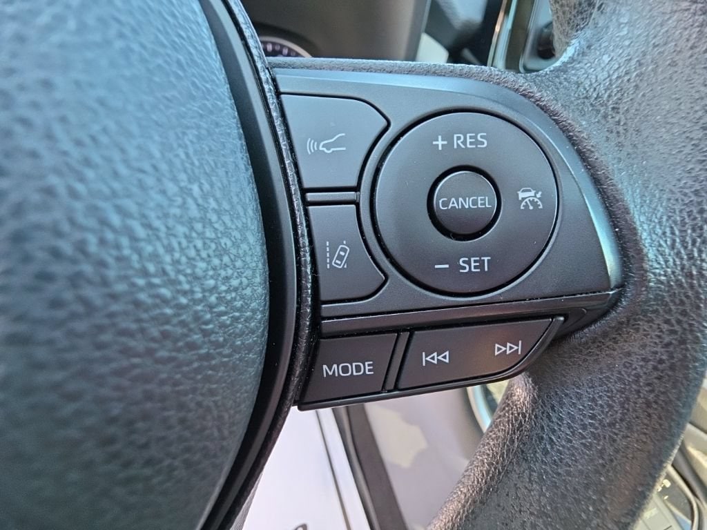 2019 Toyota RAV4 XLE - Photo 20