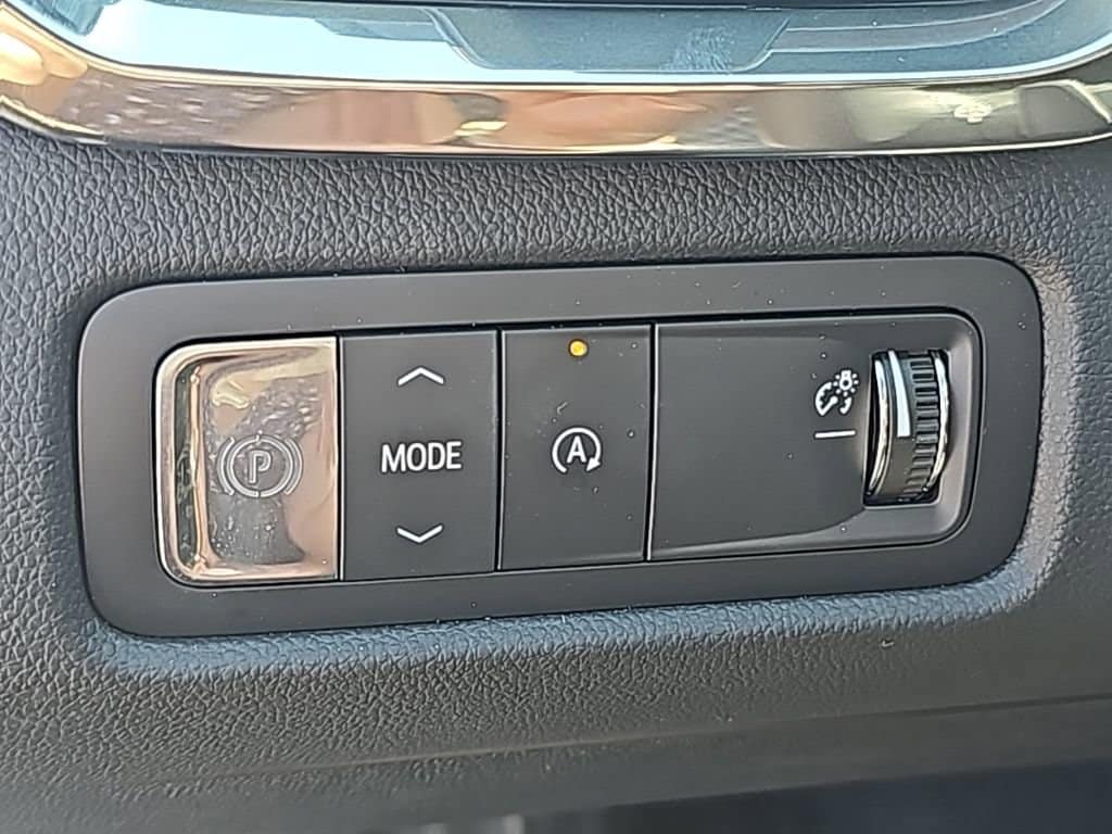 2026 GMC Acadia Denali - Photo 19