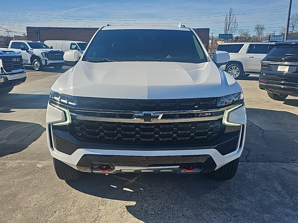 2021 Chevrolet Suburban Z71 photo 2
