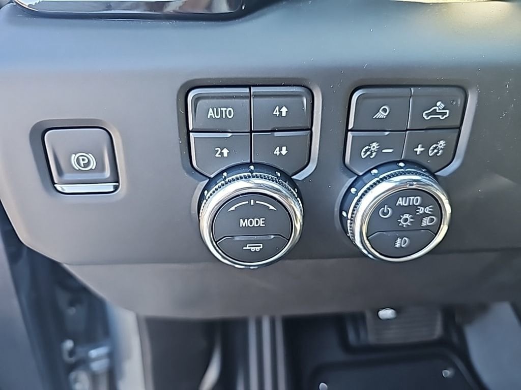 2026 GMC Sierra 1500 AT4X - Photo 16