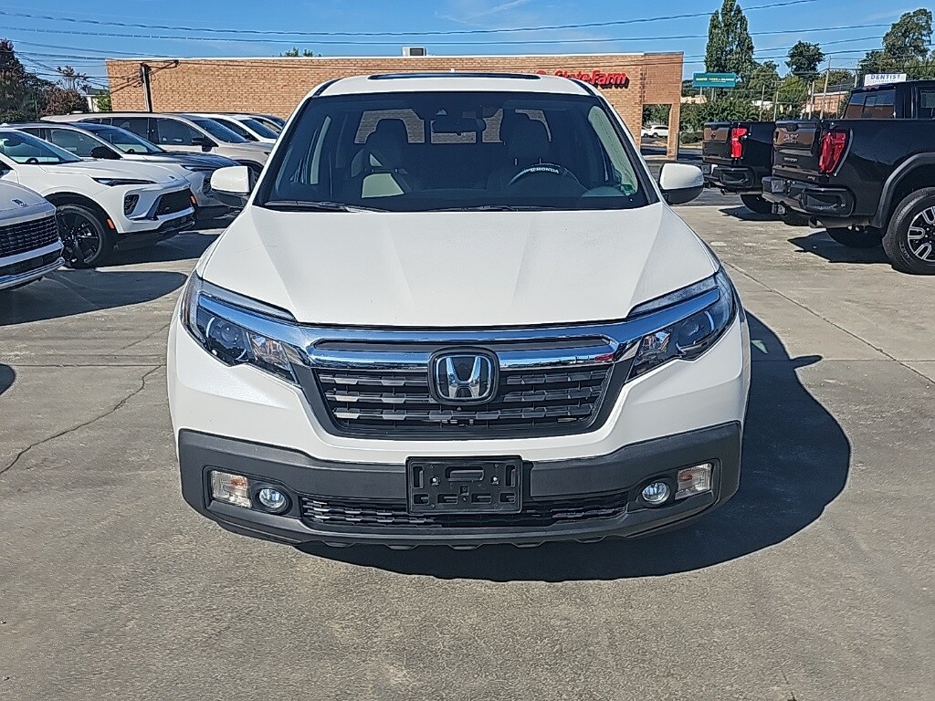 2020 Honda Ridgeline RTL photo 3