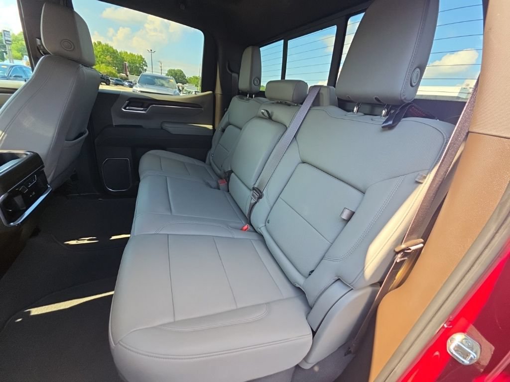 2023 GMC Sierra 1500 SLT - Photo 16