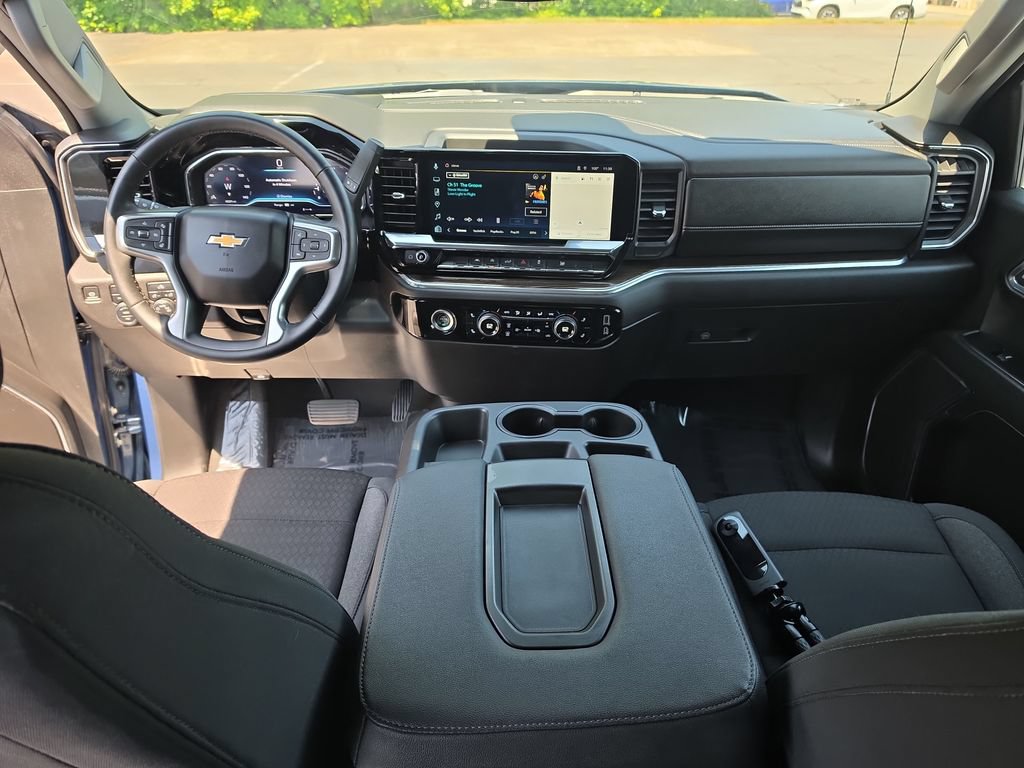 2024 Chevrolet Silverado 1500 LT - Photo 22