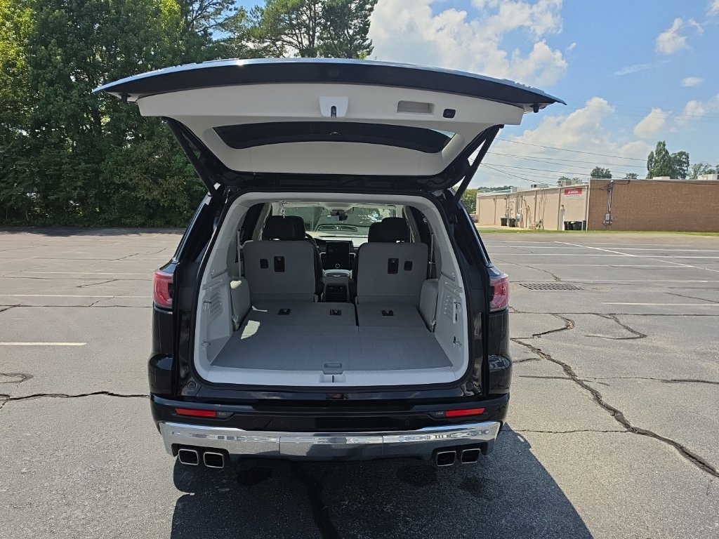 2024 GMC Acadia Denali - Photo 14
