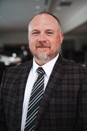 Staff member John Phillips from ID_3328ac04bd31